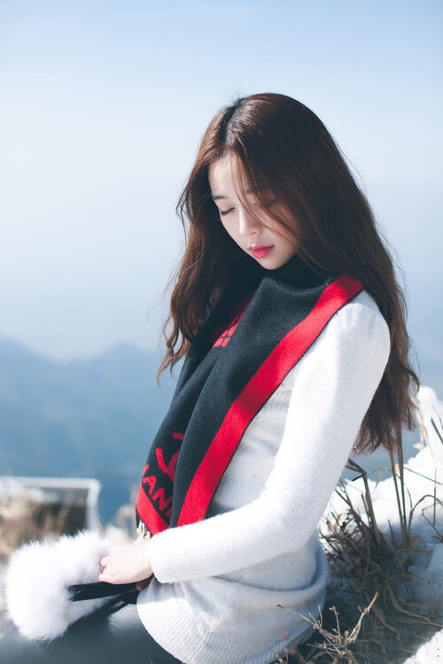 爱游戏入口-德国泳坛注目新星施瓦茨崭露头角,德国施瓦布简介